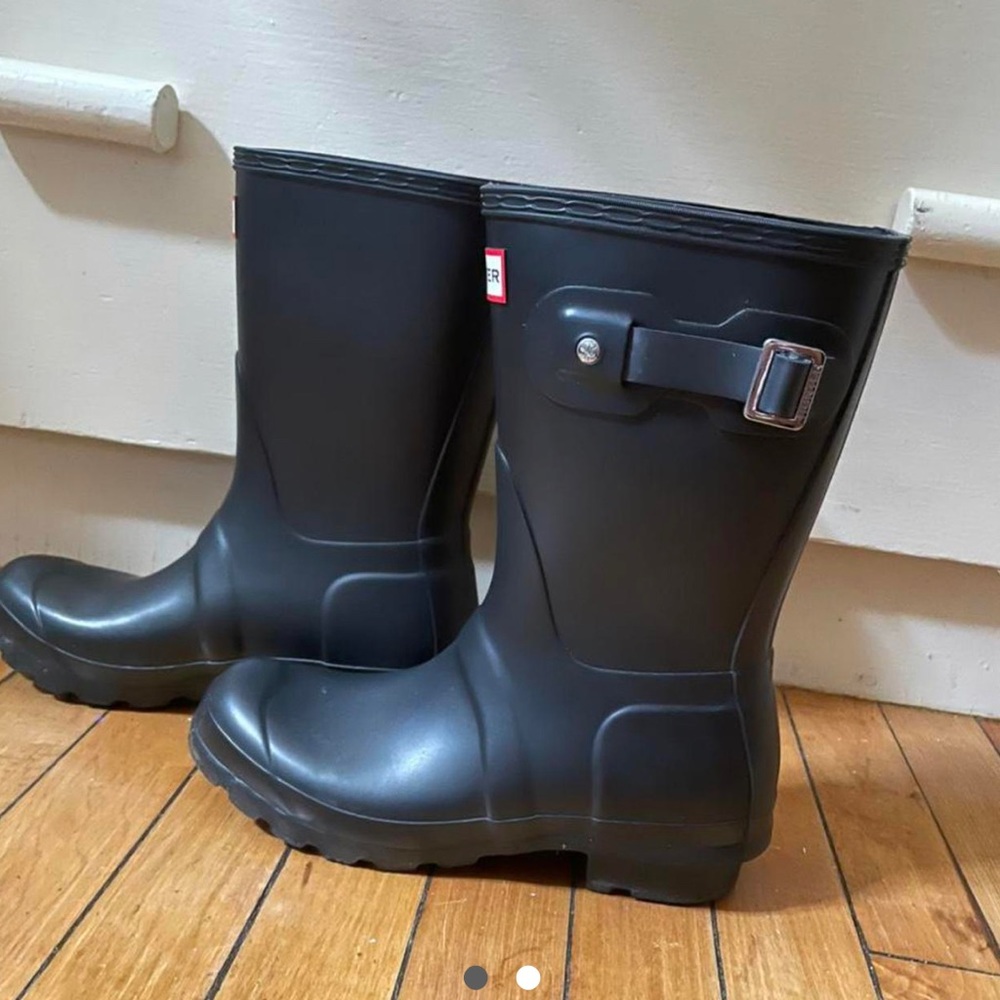 Hunter mid calf rain boots